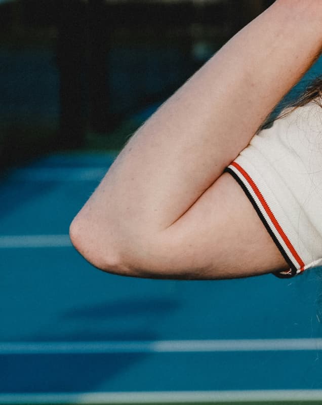 Elbow orthopaedic treatment